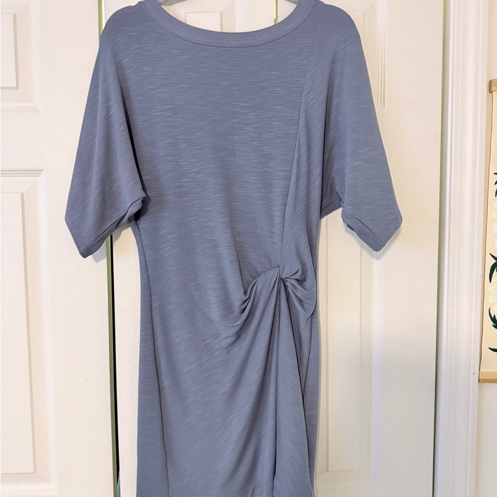 Stylish Blue Midi Dress with Knot Detail